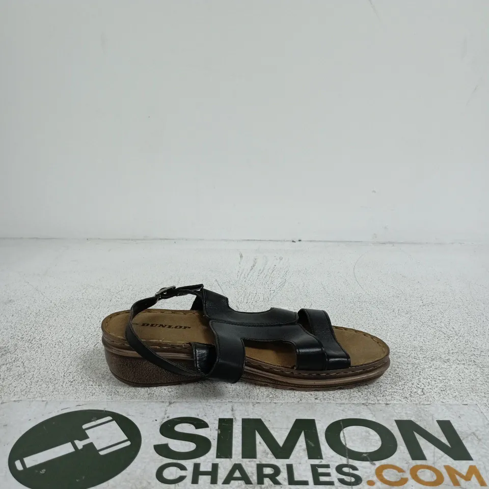 DUNLOP BLACK STRAPPY WEDGE SANDALS SIZE 6