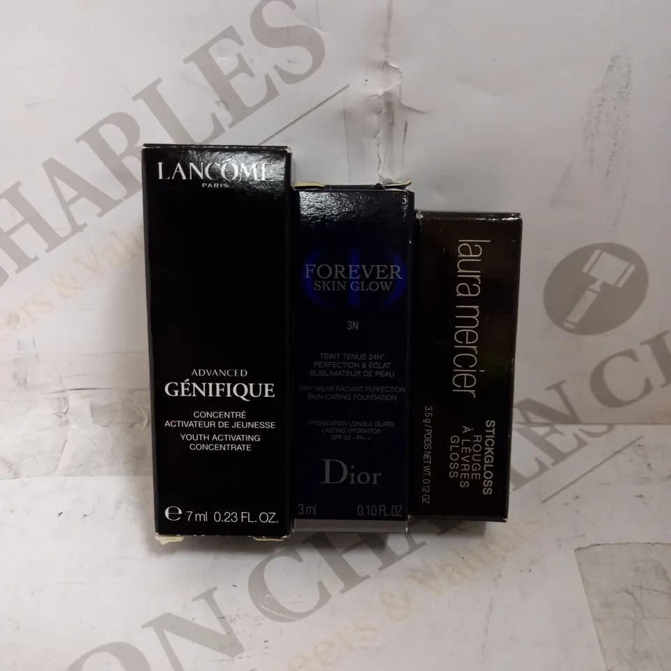 LOT OF 3 ASSORTED MAKEUP PRODUCTS TO INCLUDE LAURA MERCIER STICKGLOSS - ROSEWATER, LANCOME ADVANCED GENEFIQUE 7ML, DIOR FOREVER SKIN GLOW - 3N NEUTRAL/GLOW