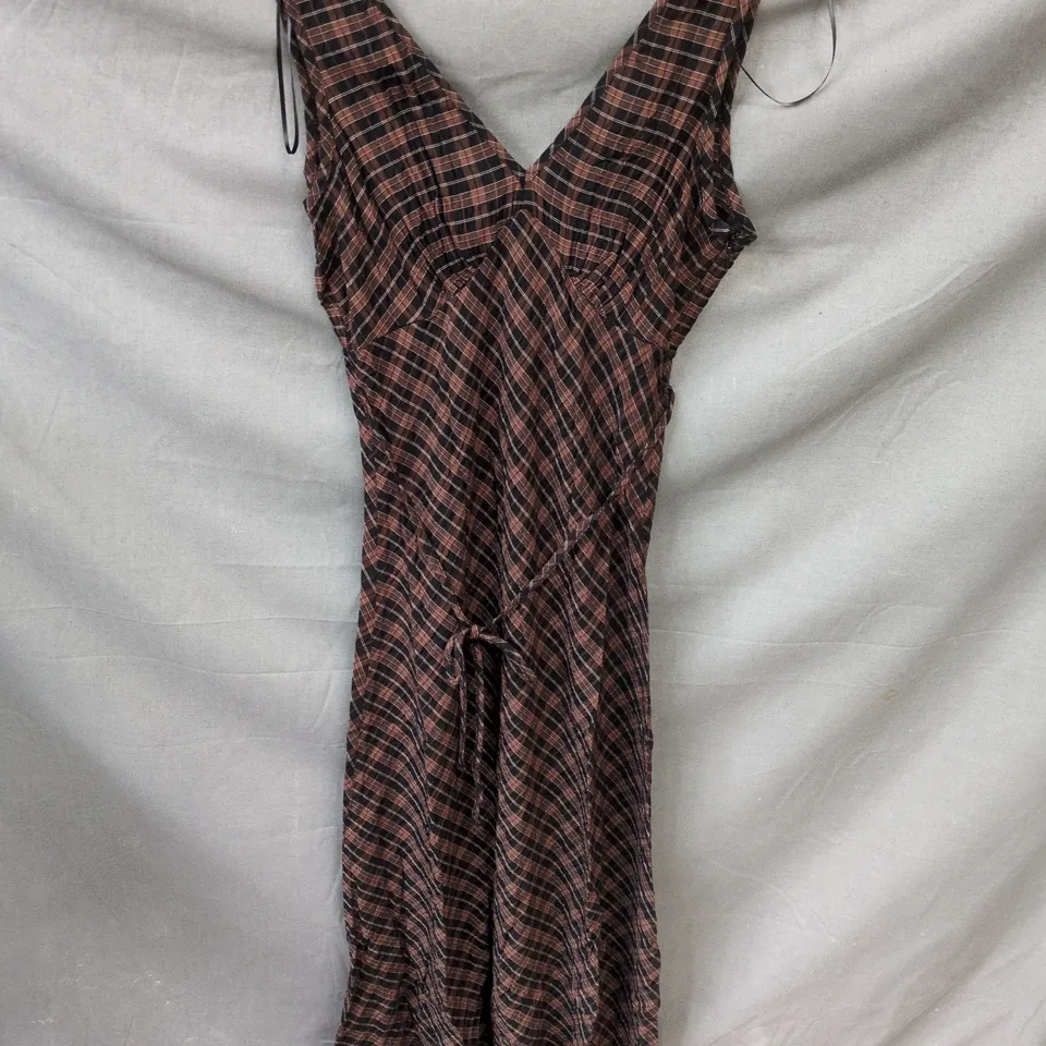 NOBODY'S CHILD BROWN PLAID WRAP DRESS – ECOVERO, UK 10
