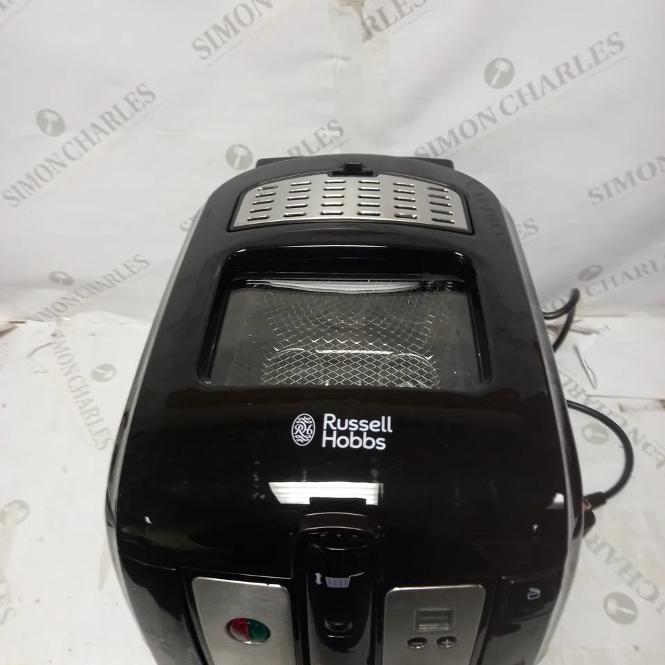 RUSSELL HOBBS DIGITAL DEEP FRYER