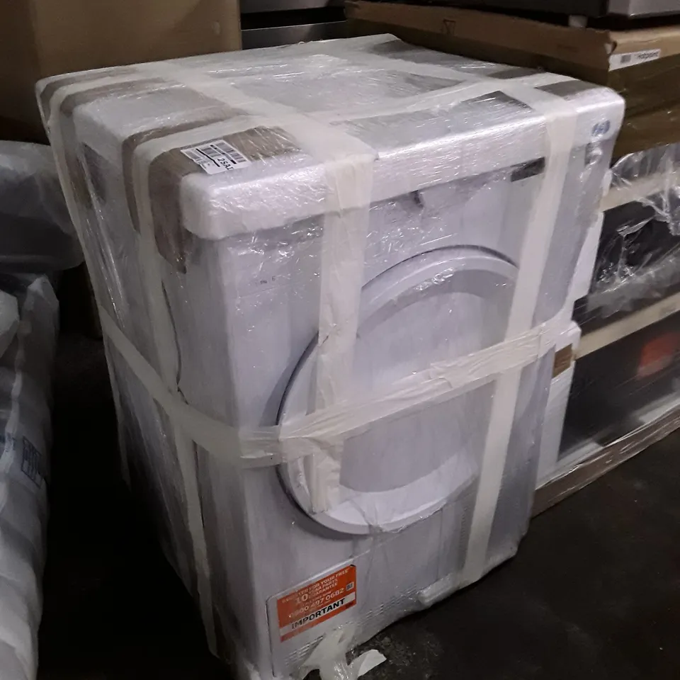 BEKO 9KG CONDENSER TUMBLE DRYER IN WHITE