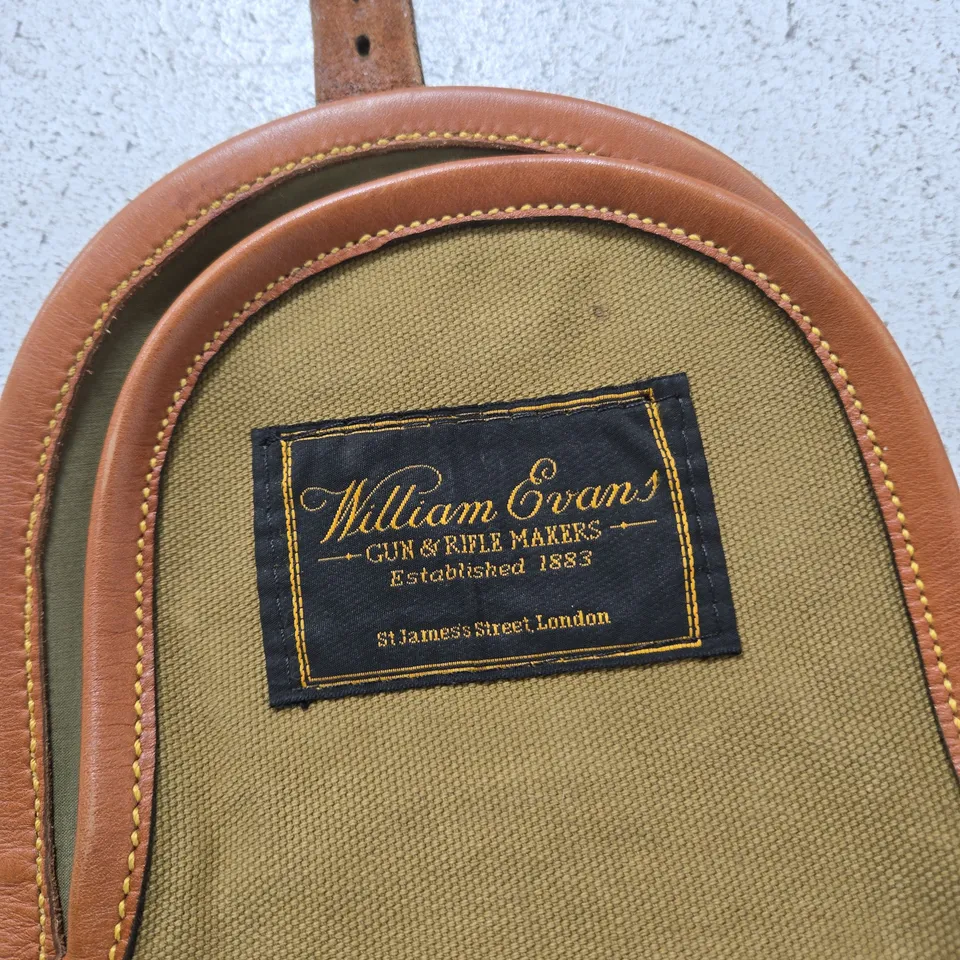 WILLIAM EVANS GUN & RIFLE MAKERS RIFLE CASE – CANVAS WITH LEATHER TRIM, ST JAMES STREET, LONDON