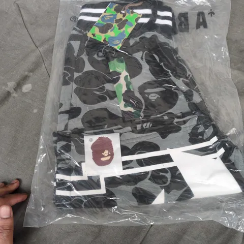 A BATHING APE ABC CAMO PRINT TOP – MEN'S