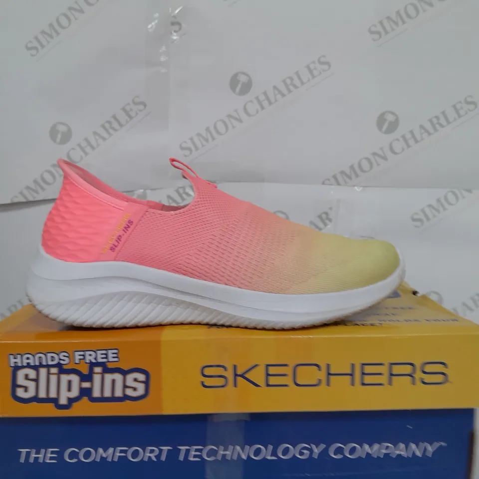 SKECHERS FLEXIBLE HANDS FREE SLIP-INS IN PINK/YELLOW SIZE 5