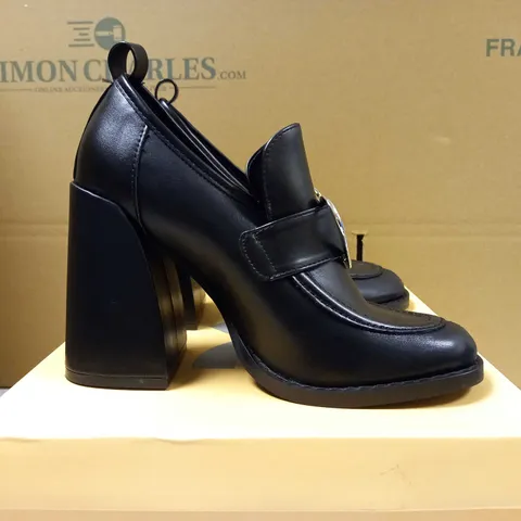 KOI BLACK VEGAN SUGAR MULES/SHOES - SIZE 4