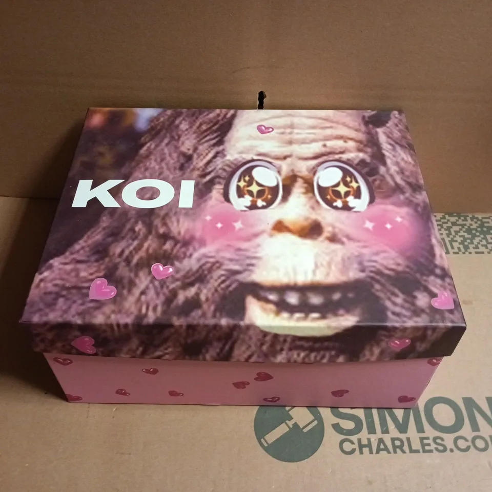 BOXED KOI KIDS' GLITTER RAINBOW PLATFORM SNEAKERS IN PINK/GOLD GRADIENT - UK 6