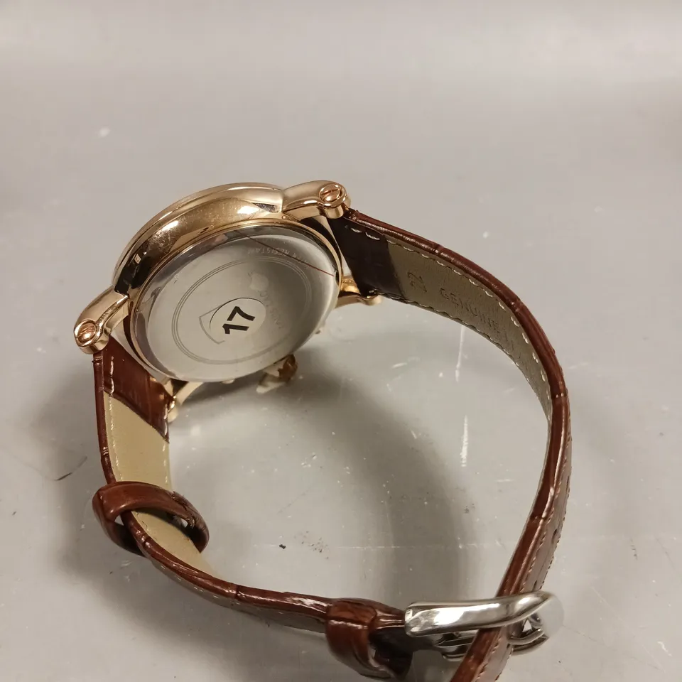 MENS LOUIS LACOMBE CHRONOGRAPH WATCH – MULTI FUNCTION DIAL WITH DATE – ROMAN NUMERAL DIAL – LEATHER STRAP