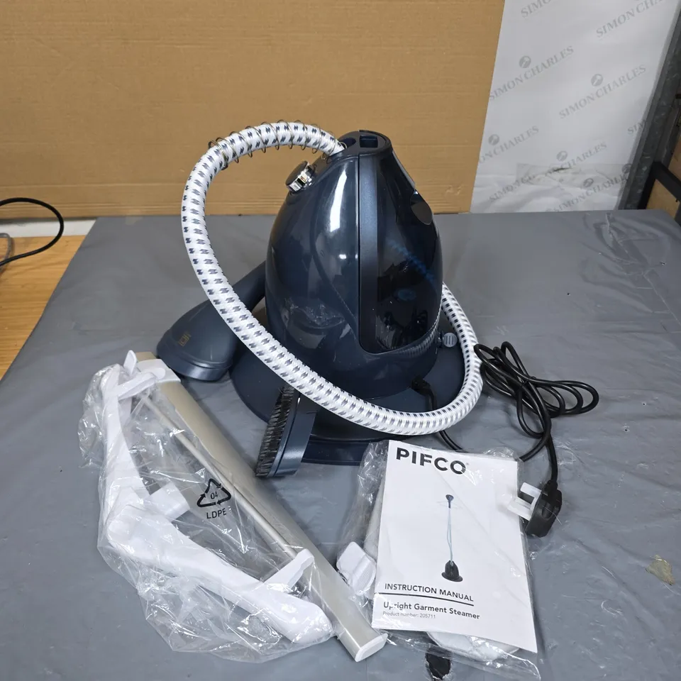 PIFCO UPRIGHT GARMENT STEAMER – BLUE