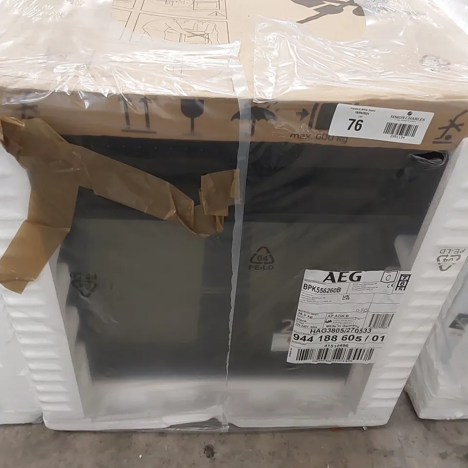 AEG STEAMBAKE BUILT IN ELECTRIC SINGLE OVEN - BLACK - A+ RATED Model BPK556260B RRP £792