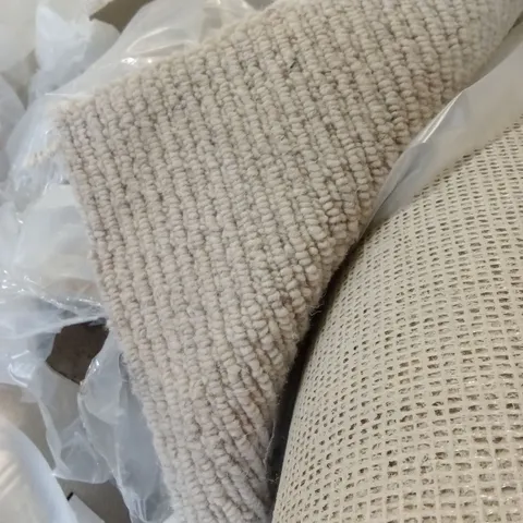 ROLL OF QUALITY NATURAL ORIGINS - RIB ECRU AB CARPET // APPROX SIZE: 3.65 x 4m