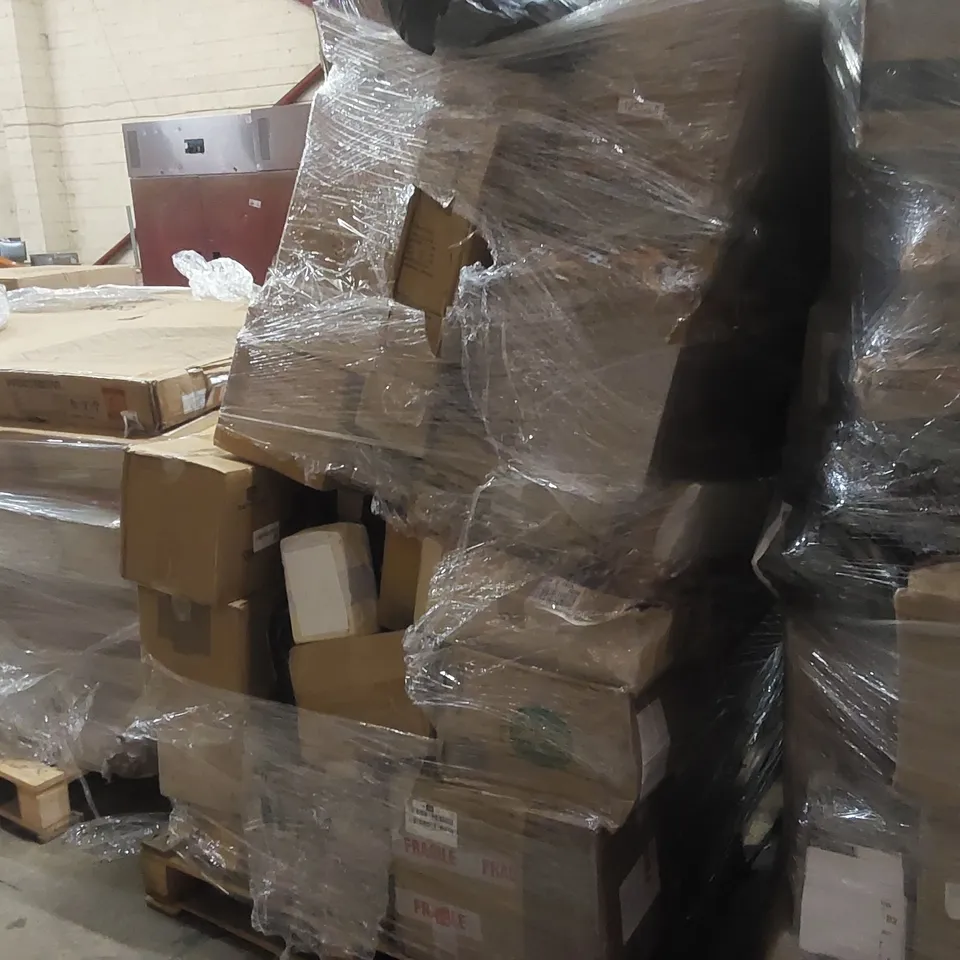 PALLET OF ASSORTED ITEMS INCLUDING: DAYPLUS CORDLESS VACUUM CLEANERS, CLOUD PILLOWS ECT