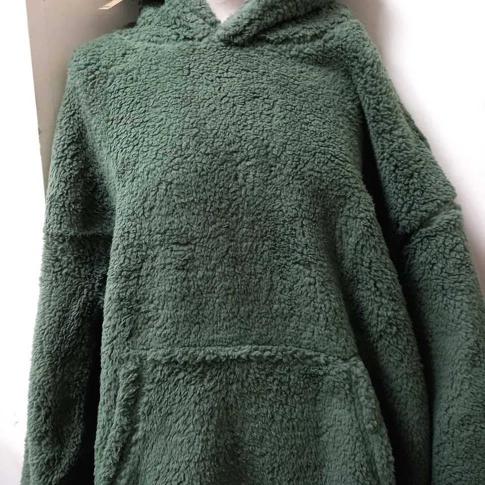 HUGGABLE HOODIE IN OLIVE - ONE SIZE