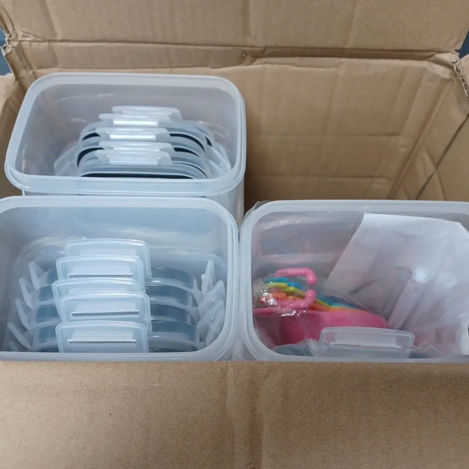 APPROXIMATELY 10 FOOD CONTAINERS WITH LIDS