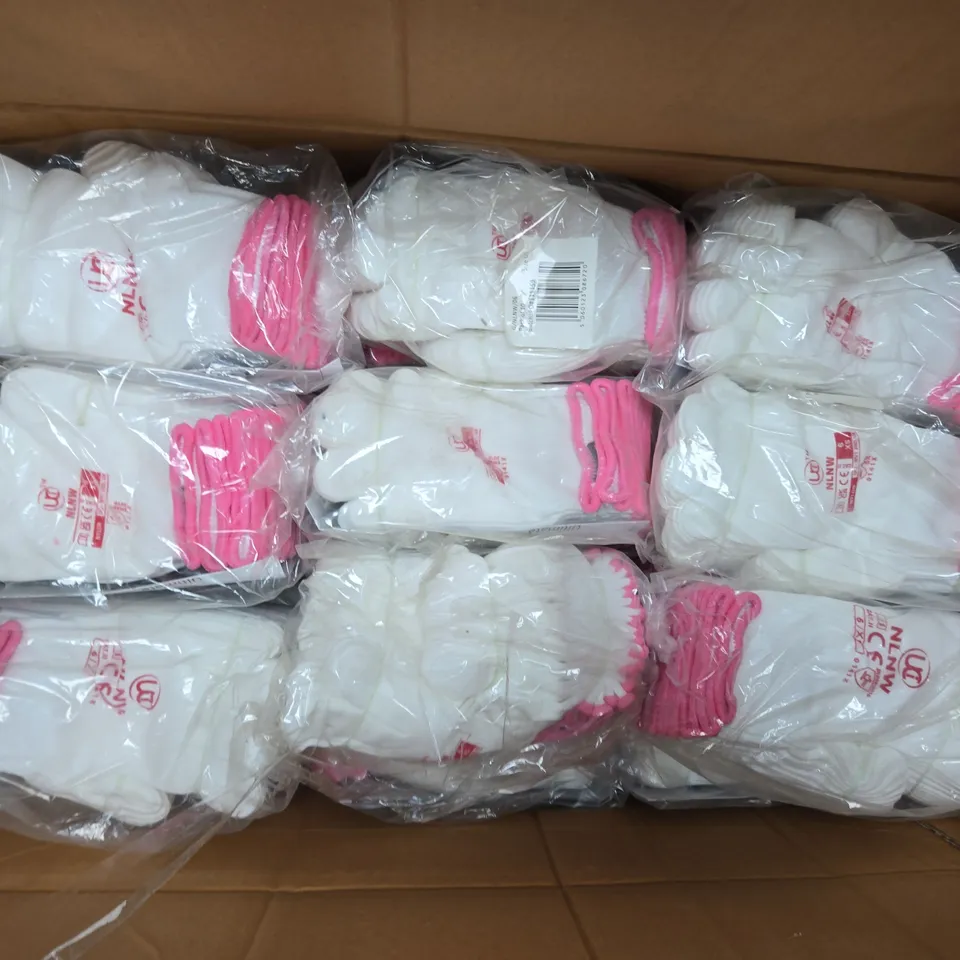 APPROXIMATELY 360 PAIRS OF UCI KNITTED NYLON LOW-LINTING WHITE GLOVES (G/NLNW/06)