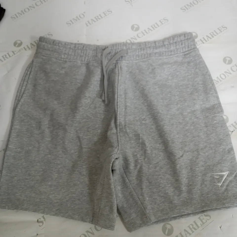 GYMSHARK CREST 7 SHORTS IN GREY - LARGE