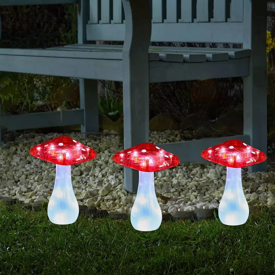 MAGIC MUSHROOM STAKE LIGHT