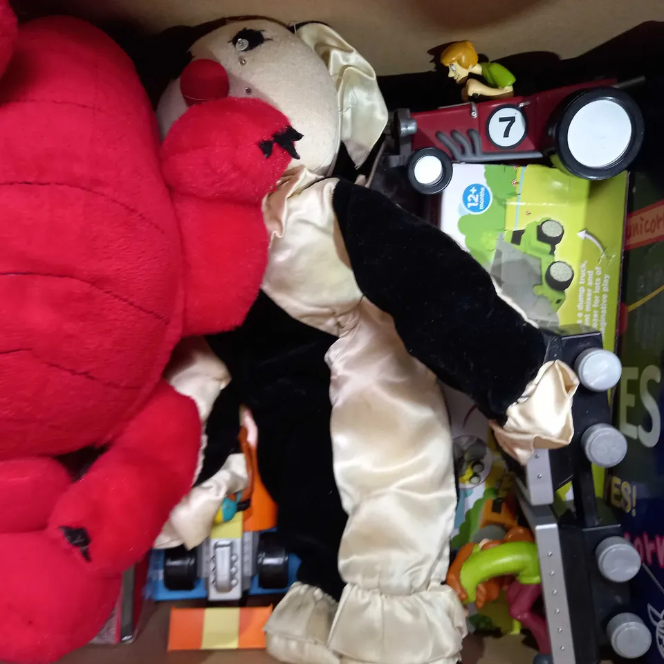 BOX OF APPROXIMATLY 10 ASSORTED TOYS AND GAMES TO INCLUDE DJECO ORIGAMI, HALLOWEEN DECORATIVE FRIGHT TAPE, A+A SMART BOARD, ETC