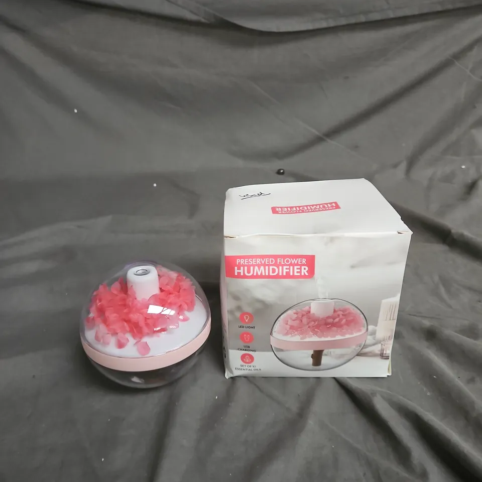 PRESERVED FLOWER HUMIDIFIER – ROUND DECORATIVE USB HUMIDIFIER WITH PINK PETALS