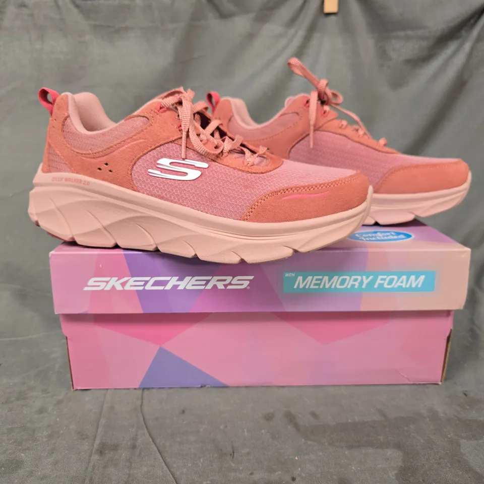 BOXED PAIR OF SKECHERS TRAINERS IN RUST SIZE 6