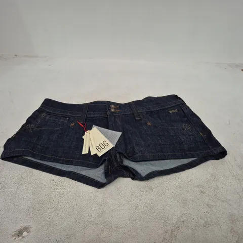 BDG DENIM SHORTS – UK 32 (W32) – URBAN OUTFITTERS