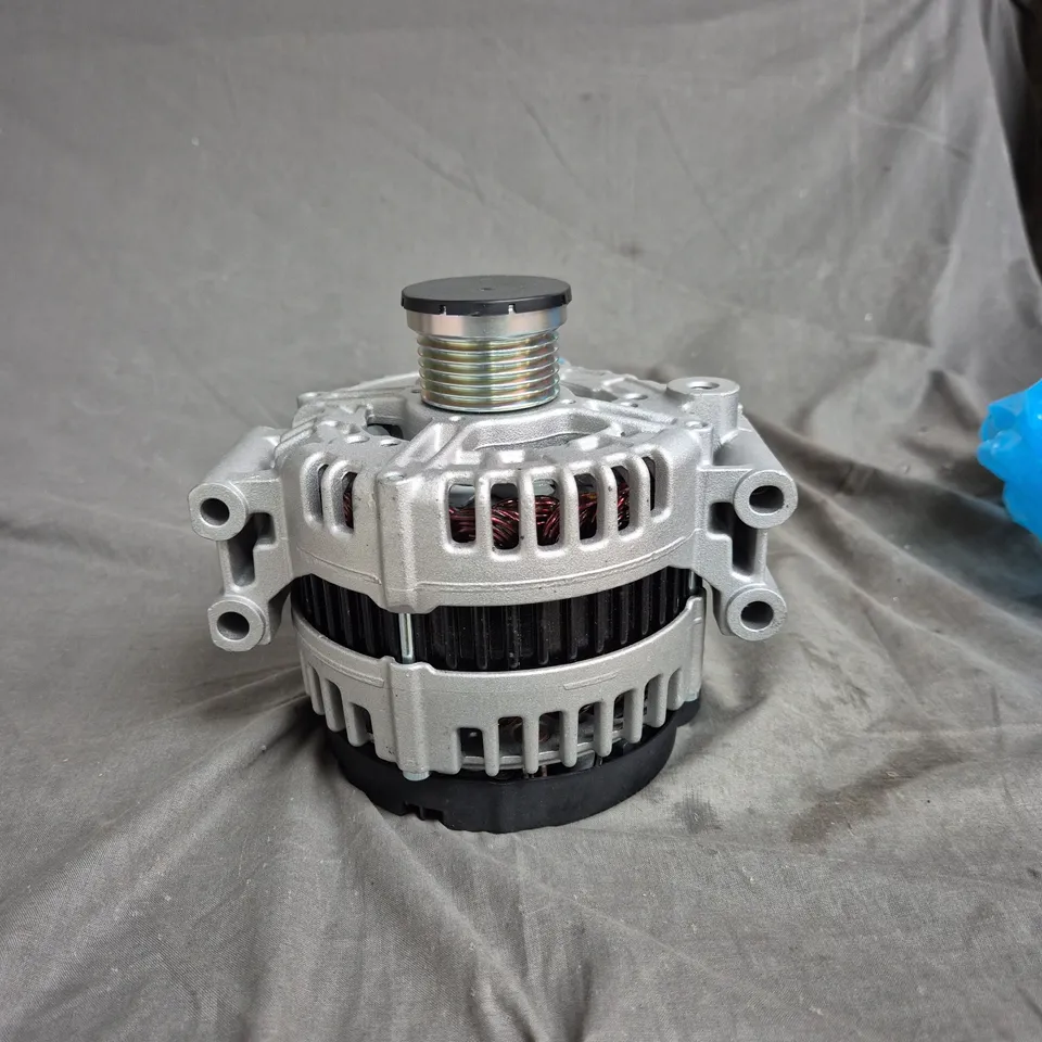 CAR ALTERNATOR (USED)