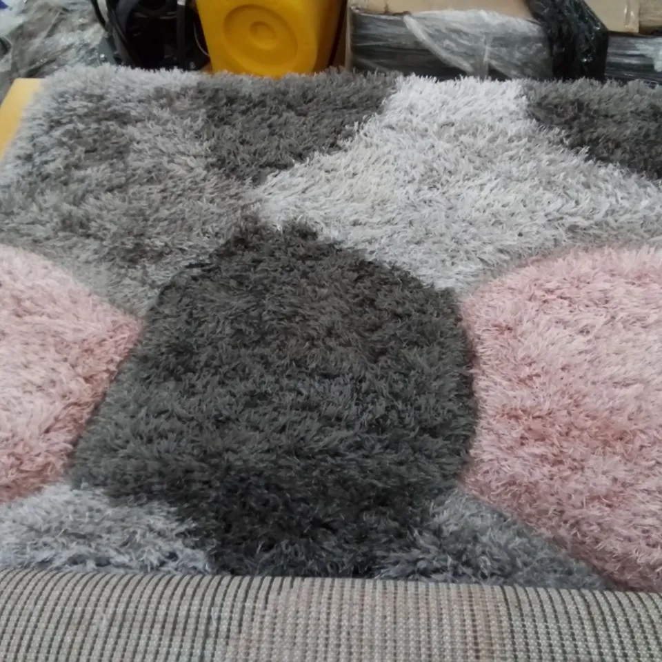 FINIE PINK BLACK GREY RUG 80 × 150CM