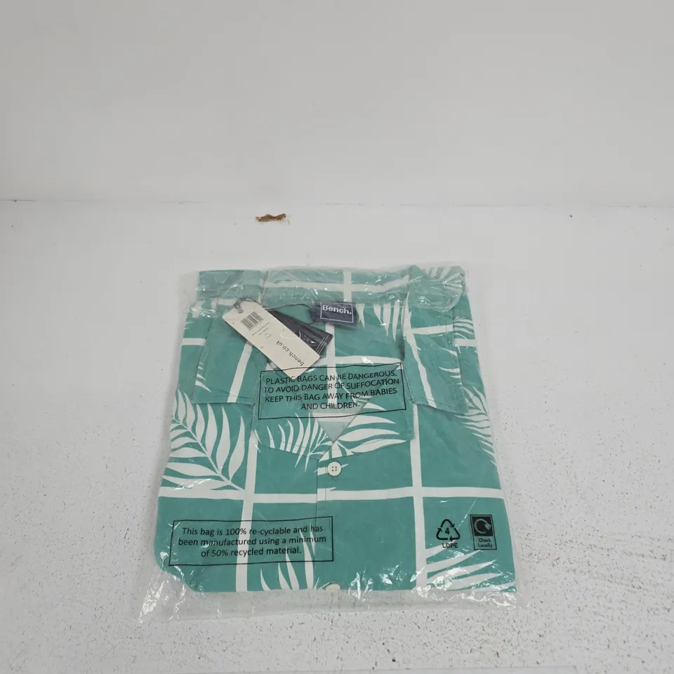 BENCH SEA GREEN PALM PRINT SHIRT – XXL (EU 56)