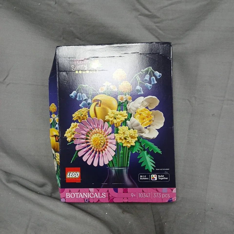 LEGO PETITE SUNNY BOUQUET AGES 9+