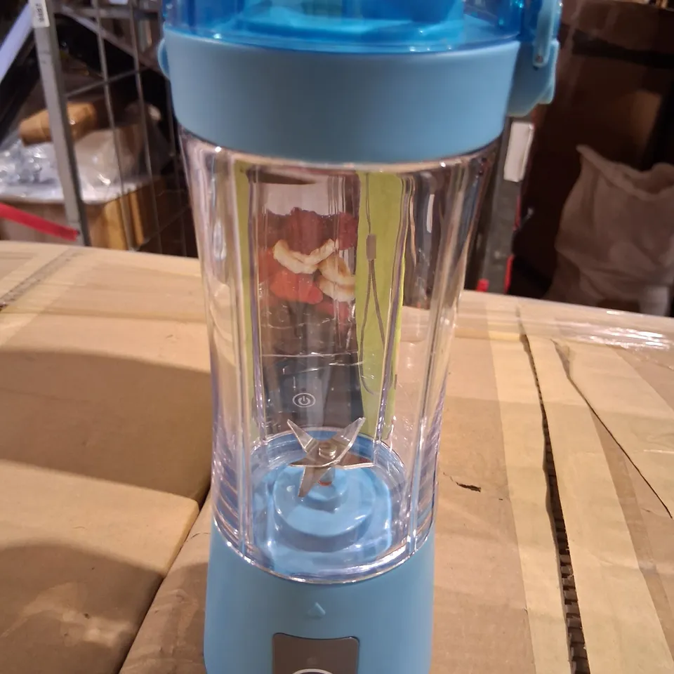 TWENTY BRAND NEW BOXED ROHS SQUEEZED JUICE CUP PORTABLE BLENDERS