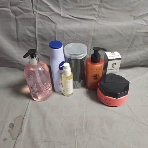 APPROXIMATEY 20 ASSORTED HEALTH AND BEAUTY PRODUCTS TO INCLUDE - TED BAKER EXFOLIATING HAND WASH - SLICK GORILLA HAIR STYLING POWDER - NIVEA LOTION - ETC
