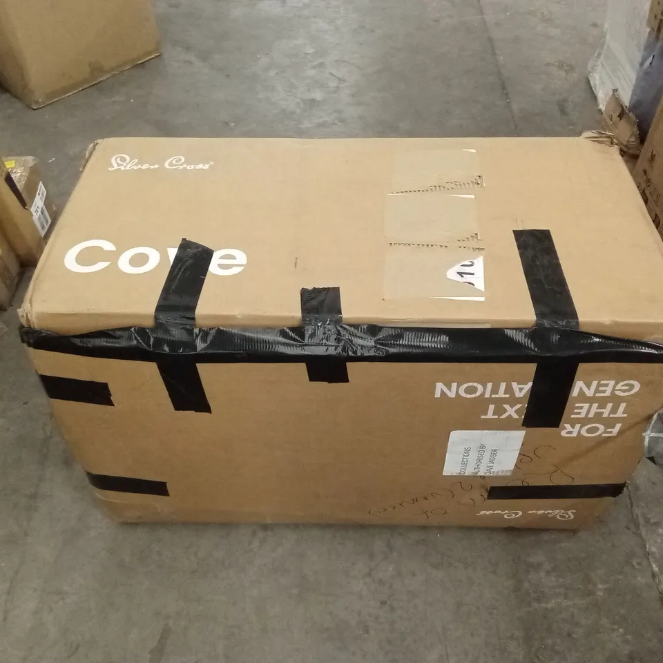 BOXED SILVER CROSS COVE STROLLER (1 BOX)