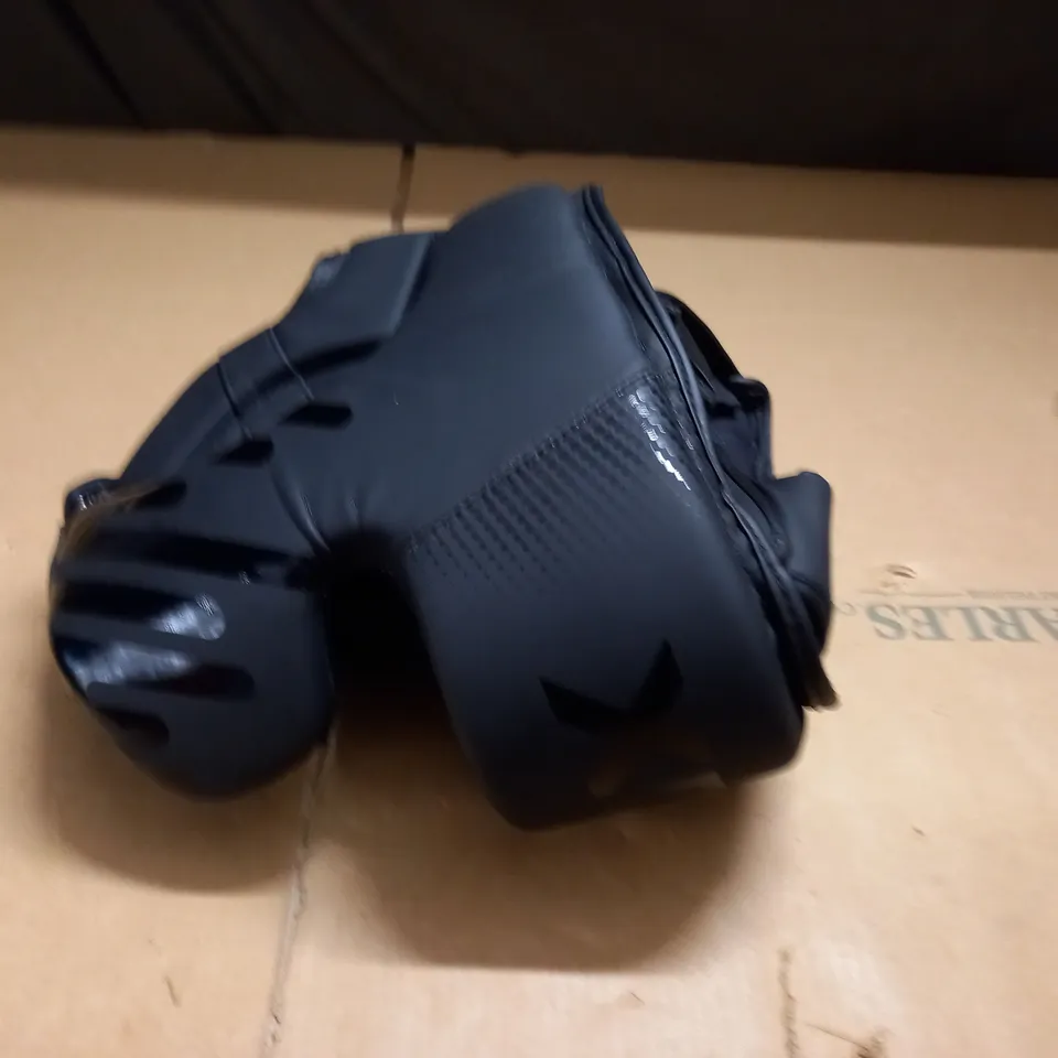 COMBAT CRUZE BLACK PROTECTIVE HEADGEAR - XL