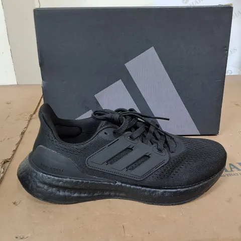BOXED PAIR OF ADIDAS PUREBOOST 23 BLACK RUNNING TRAINERS UK 5 1/2