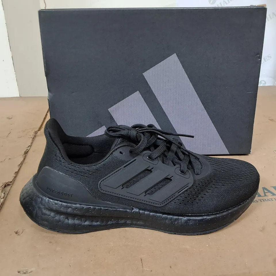 BOXED PAIR OF ADIDAS PUREBOOST 23 BLACK RUNNING TRAINERS UK 5 1/2