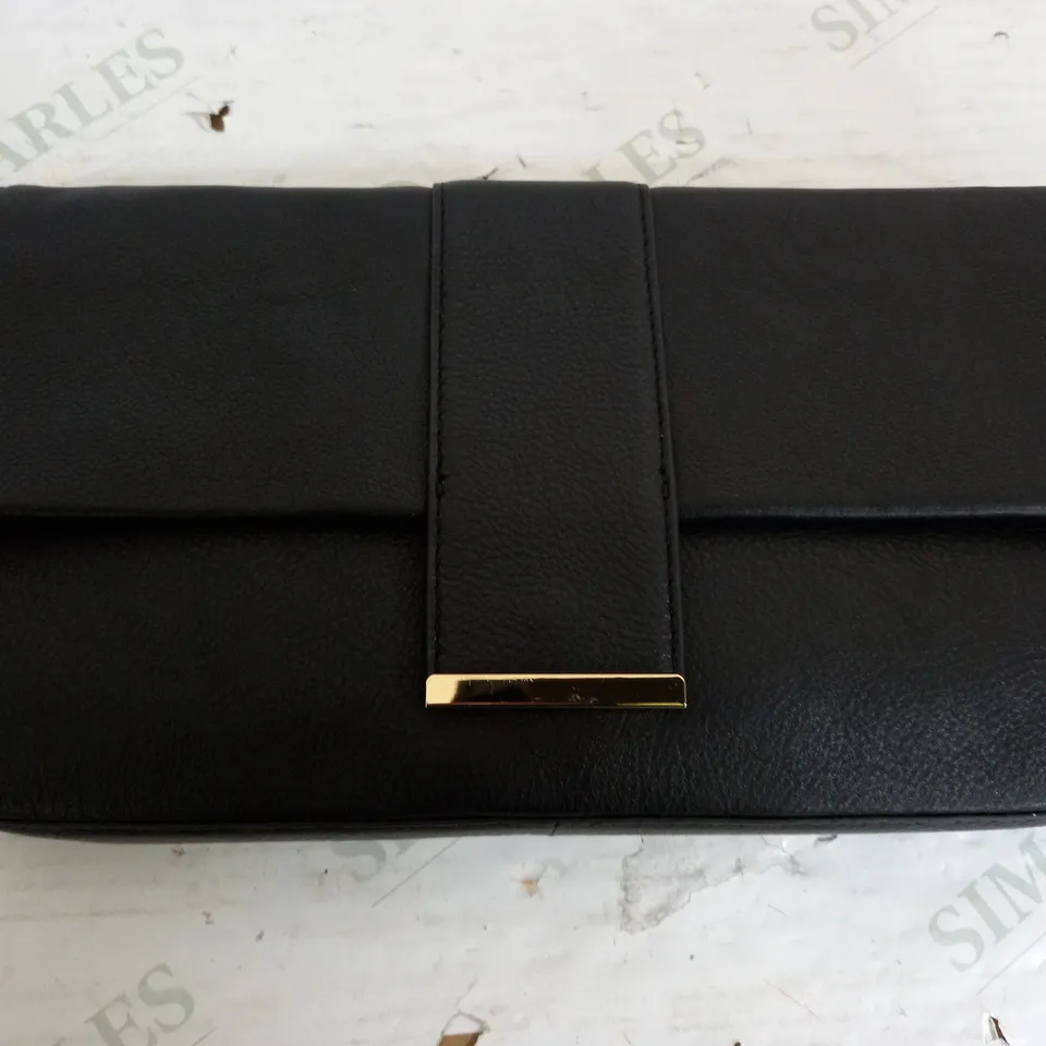 RUTH LANGSFORD HAND BAG IN BLACK 