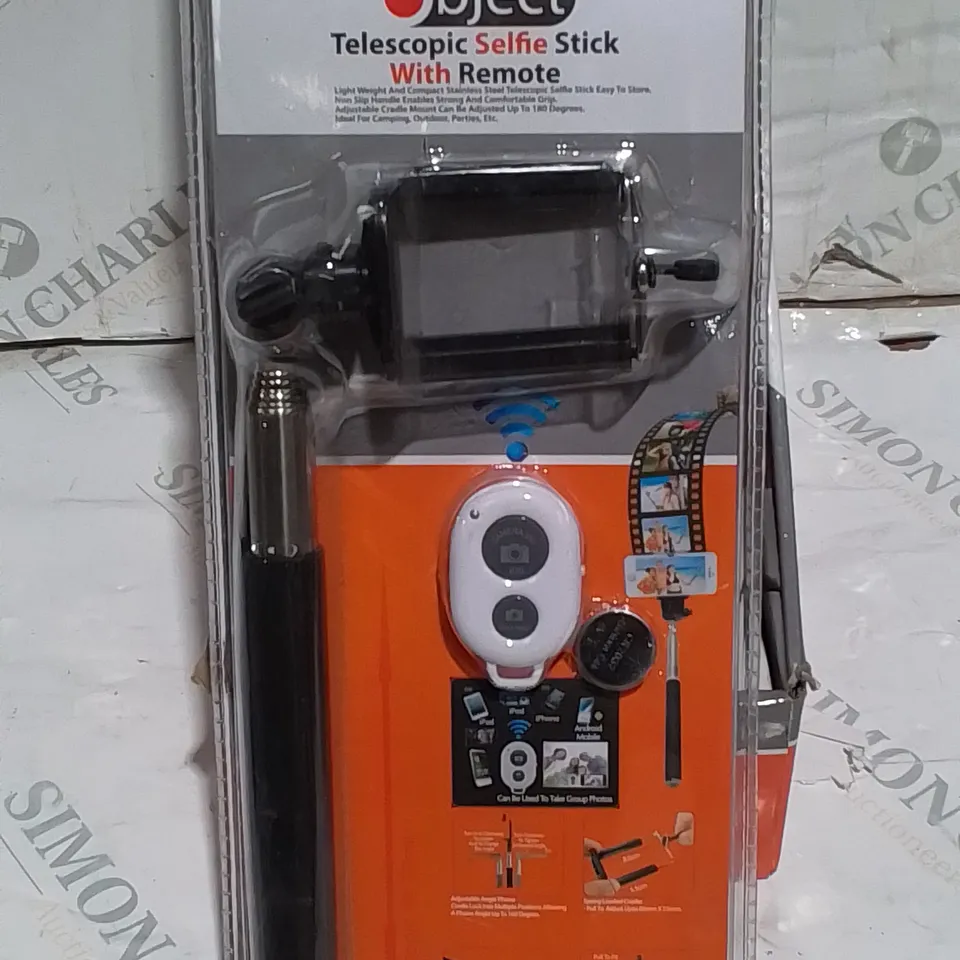 LOT OF 5 OBJECT TELESCOPIC SELFIE STICKS WITH REMOTES