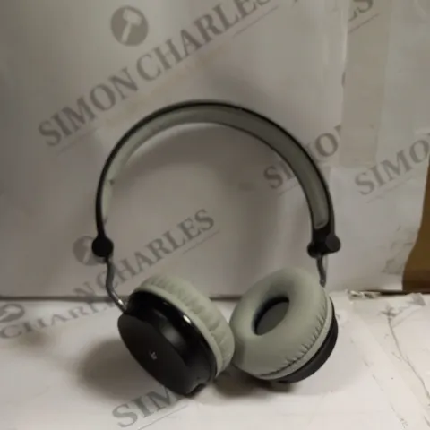 10 X BOXED KITSOUND METRO WIRELESS HEADPHONES 