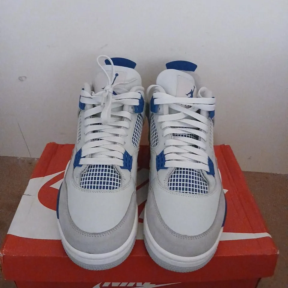 NIKE P-6000 SNEAKERS – WHITE/DUSTY CACTUS (UK9)
