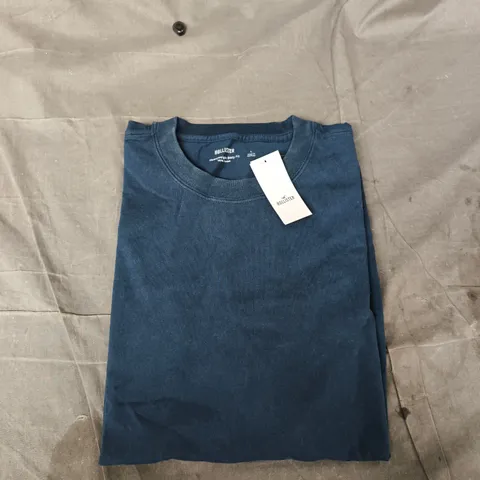 HOLLISTER MEN'S HEAVYWEIGHT BOXY FIT T-SHIRT – NAVY, UK L