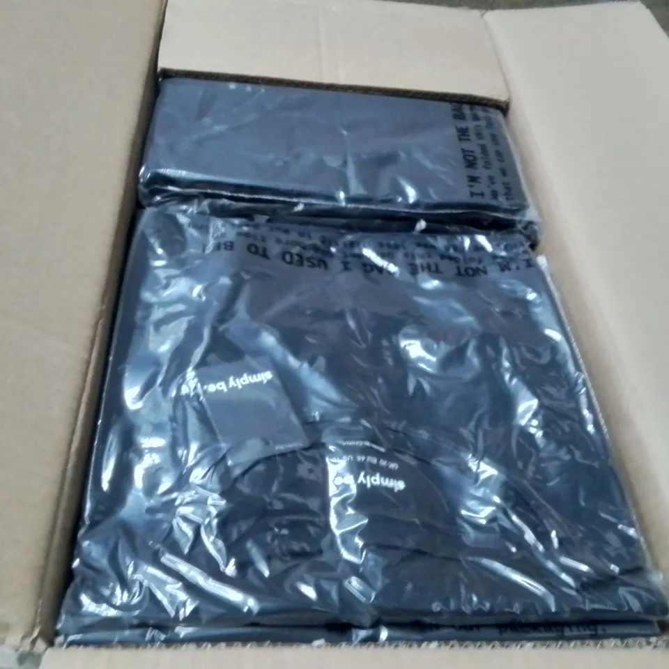 BOXED BRAND NEW APPROXIMATELY 40 SIMPLY BE ACTIVE BLACK T-SHIRT SIZE 20