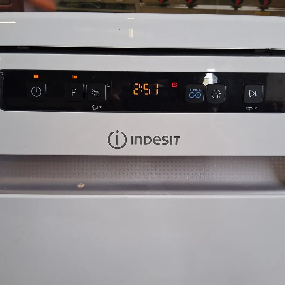 INDESIT IN2FD10CS70WUK PUSH GO DISHWASHER