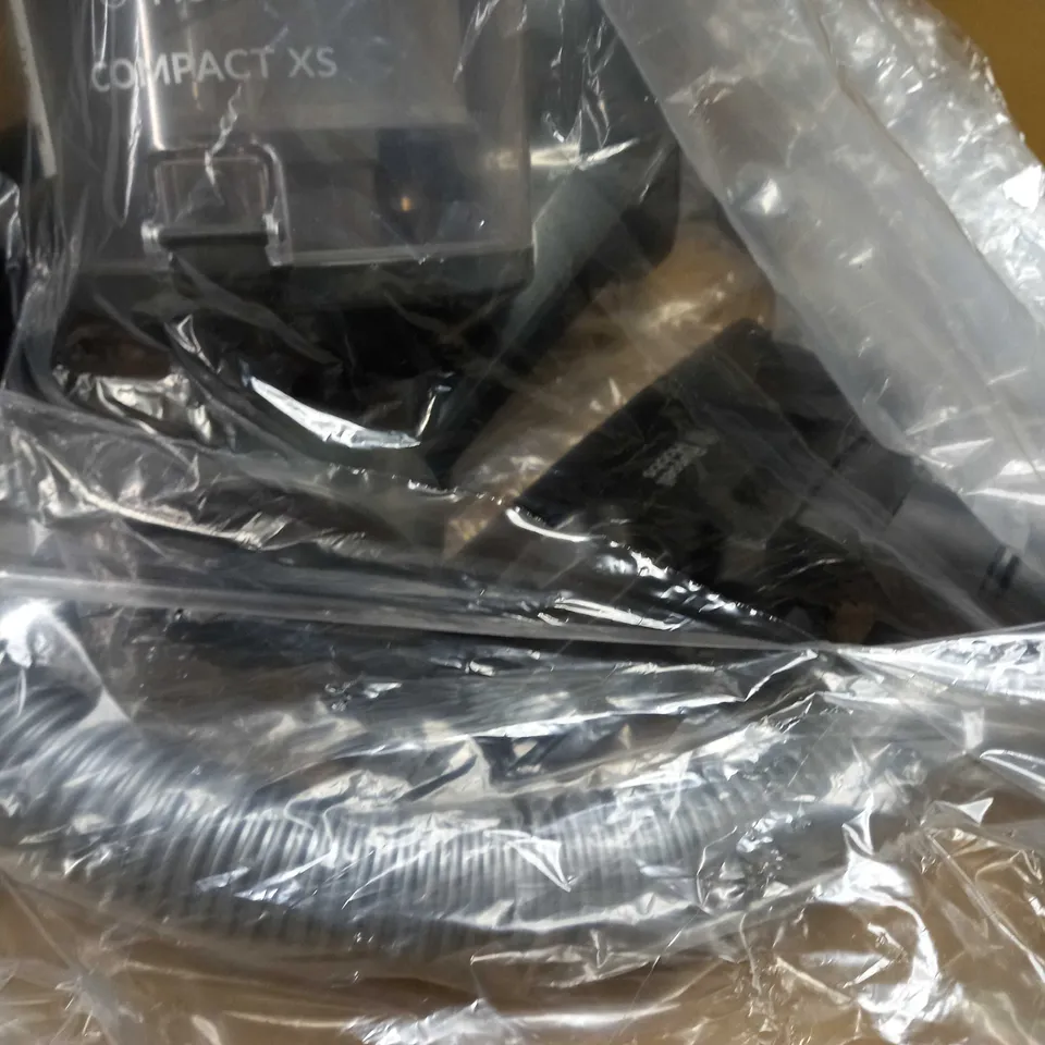 RUSSELL HOBBS  COMPACT XS CYLINDER VACUUM