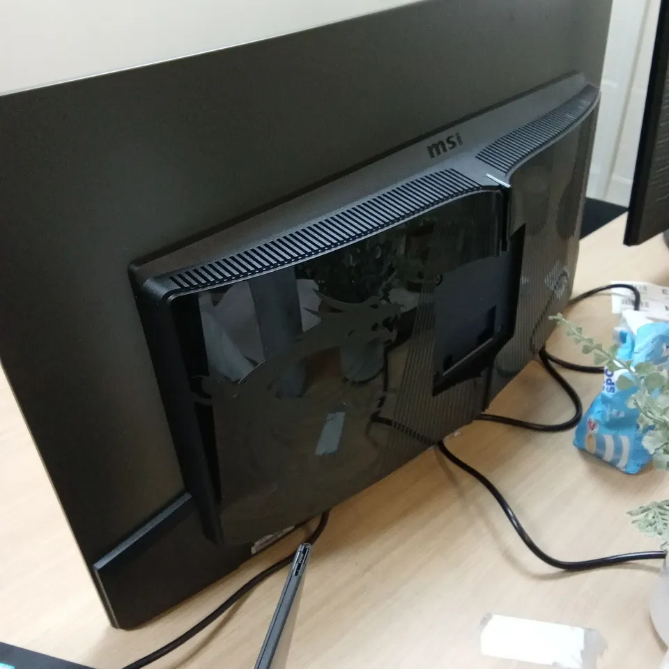 BOXED MSI MAG 321CUP QD-OLED 32" CURVED QD-OLED UHD 4K 165HZ 0.03MS HEIGHT ADJUSTABLE GAMING MONITOR