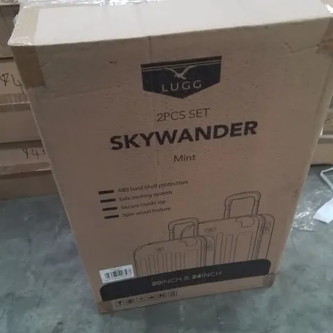 BOXED LUGG 2PCS SET SKYWANDER TRAVEL SUITCASE MINT
