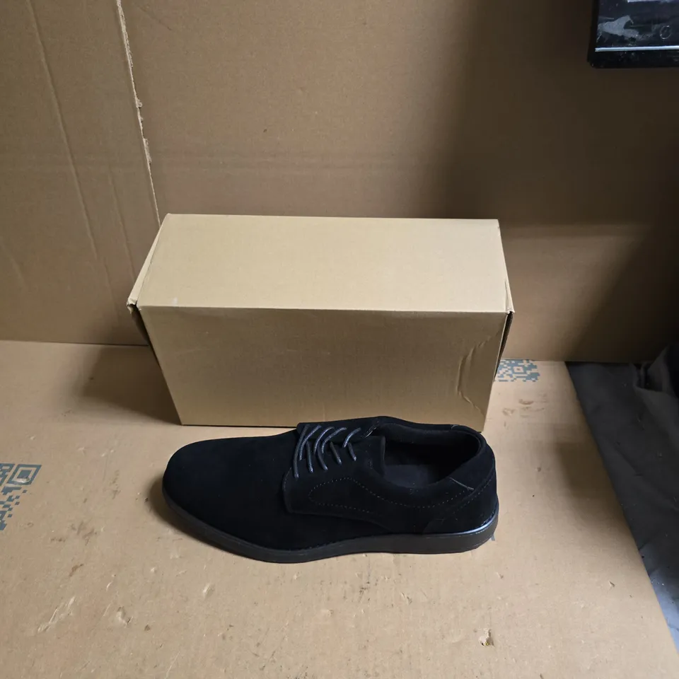 THOMAS BLUNT MEN'S BLACK SUEDE SHOES - UK SIZE 11 