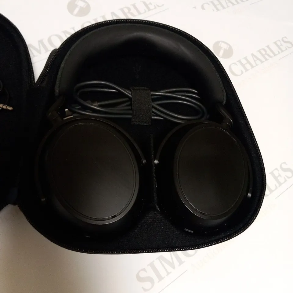 BOXED SENNHEISER MOMENTUM 4 WIRELESS HEADPHONES