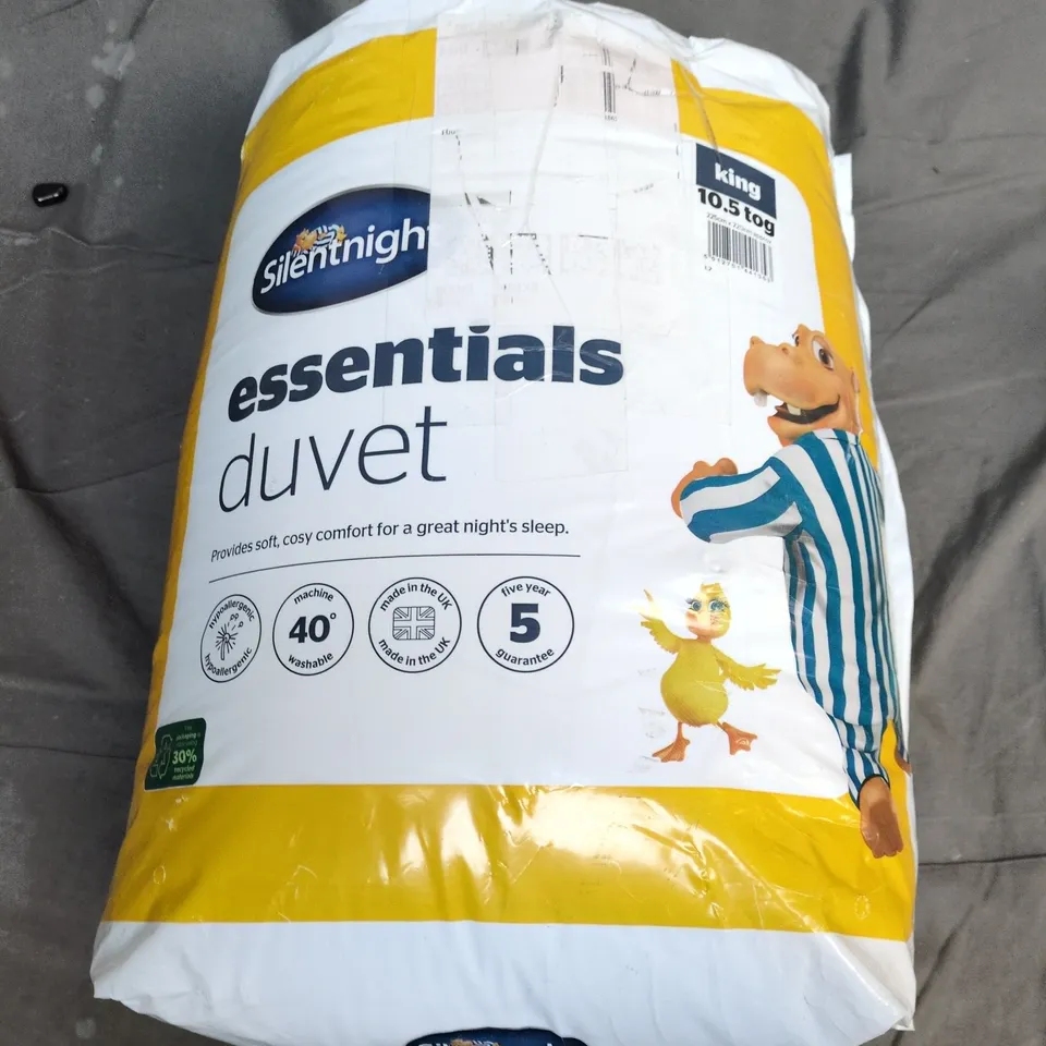 SILENTNIGHT ESSENTIALS DUVET 10.5 TOG KING