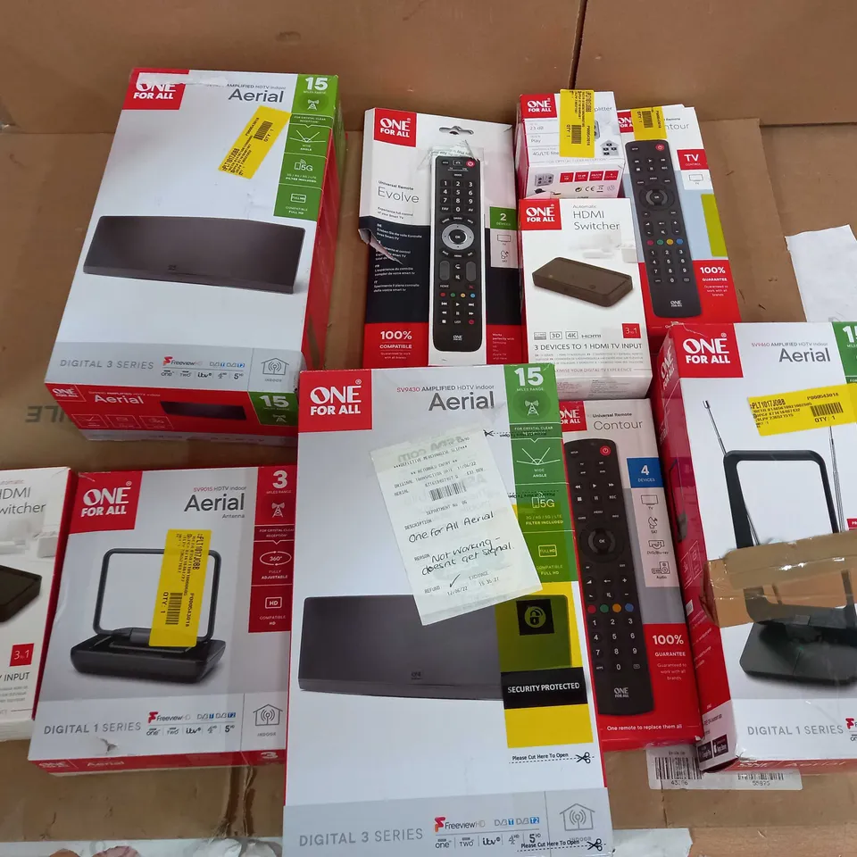 LOT OF APPROX 10 ASSORTED ONE-FOR-ALL ITEMS TO INCLUDE AERIALS, REMOTES, HDMI SWITCHERS ETC