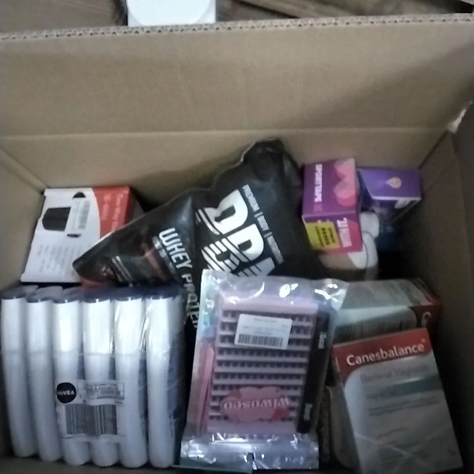 BOXED TO CONTAIN ASSORTED HEALTH AND BEAUTY PRODUCTS INCLUDING SUPPLEMENTS, HAIR PRODUCT, SKIN CARE ETC 