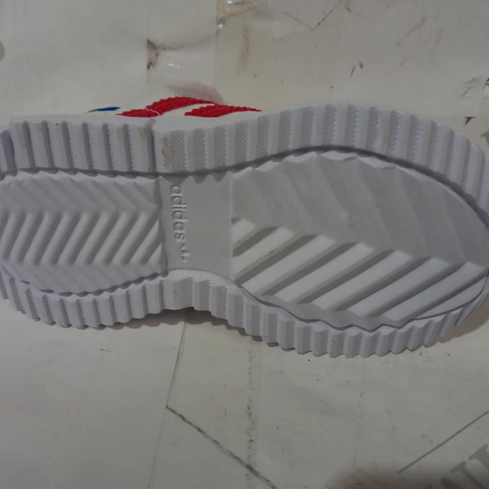 BOXED PAIR OF ADIDAS HELLO KITTY RETROPY F2 CF EL I BABY SHOES IN WHITE/RED/BLUE UK SIZE 6K